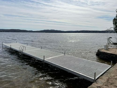 Quai d'aluminium sur mesure 2
